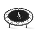 Cama Elástica Jump J&I Health com 32 molas de alta resistência e 6 pés antiderrapantes, suportando até 180 kg. Ideal para treinos dinâmicos, de alta intensidade e baixo impacto nas articulações. Estrutura em aço carbono galvanizado e lona reforçada.